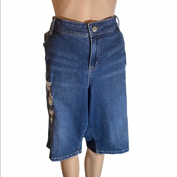 torrid Pants - Torrid distressed shorts